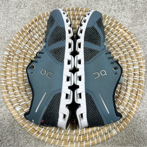 SOLD | On Cloud 2.0 Women’s Low Top Running Shoes in Tide Magnet Size 8.5 - Picture 7 of 16